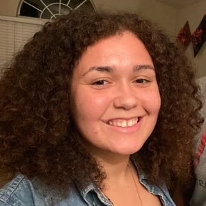 Meet your Posher, Karissa